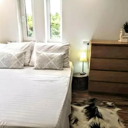 Casa Del Mar * أوميس