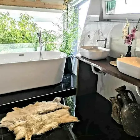 Casa Del Mar بيت للعطل أوميس